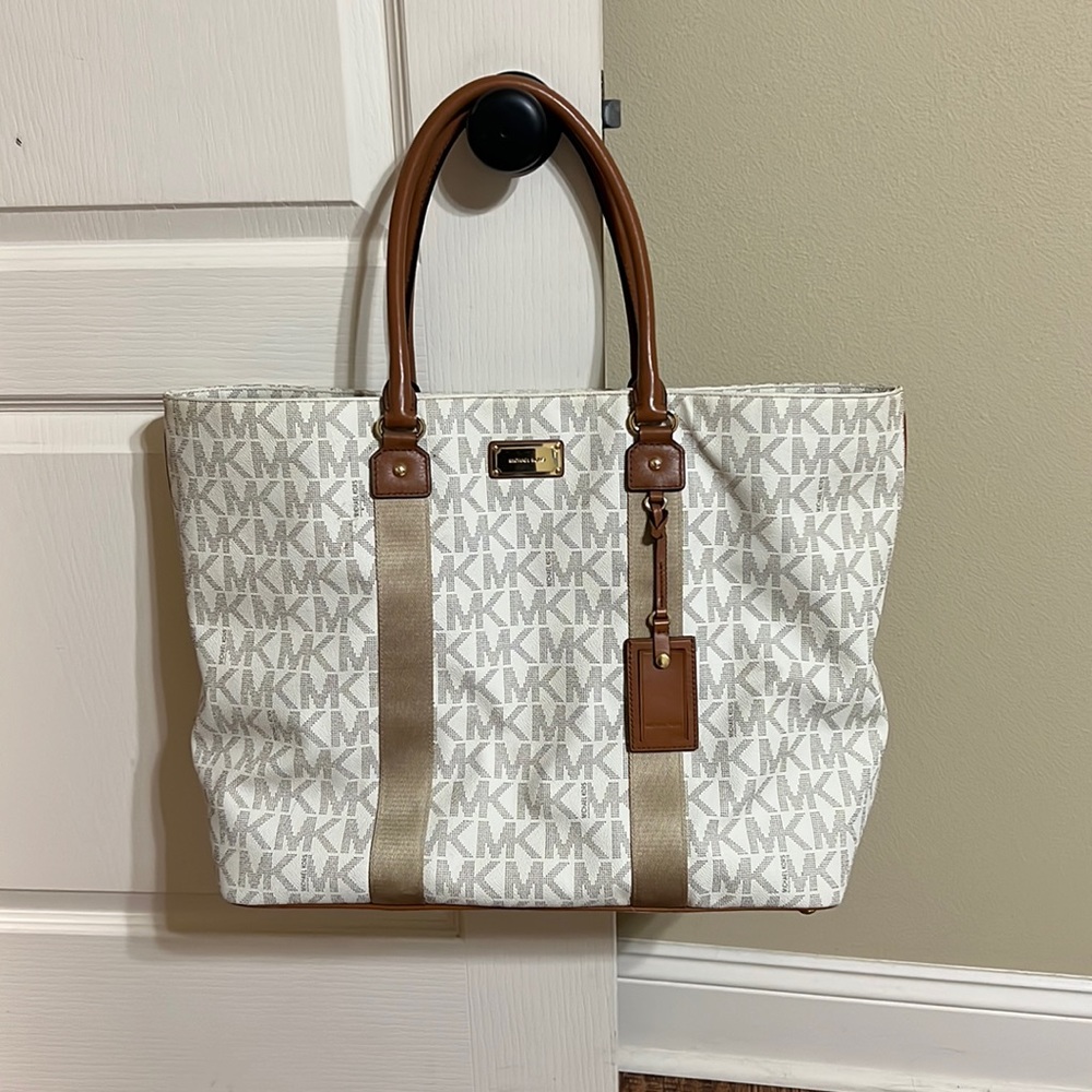 Michael Kors tote